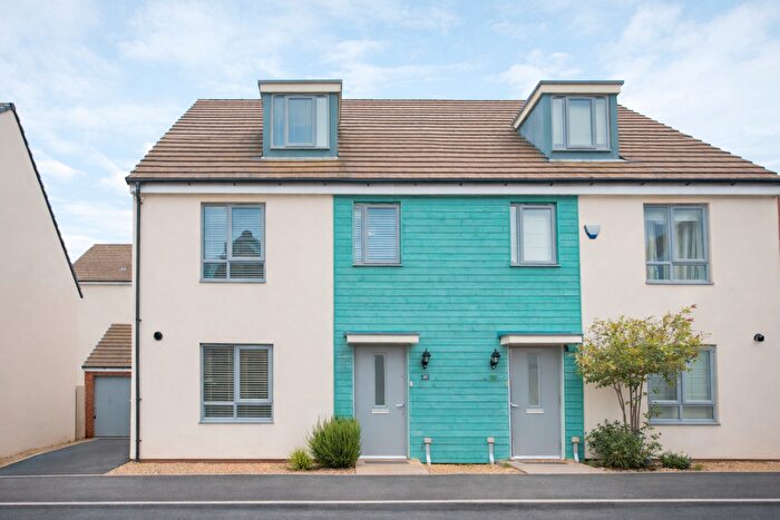 4 Bedroom Semi-Detached House To Rent In Great Copsie Way, Stoke Gifford, BS16