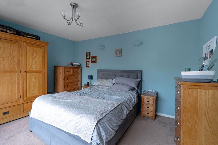 2 Bedroom Detached Bungalow For Sale In Broad Lane, Cottenham, CB24