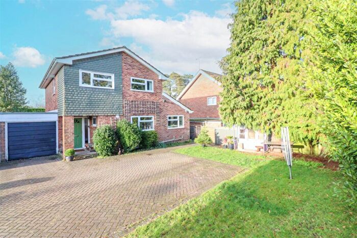 4 Bedroom Detached House For Sale In Silver Park Close, Church Crookham, Fleet, GU52
