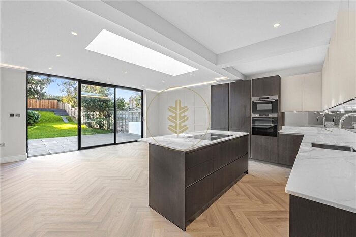 3 Bedroom Flat For Sale In Gondar Gardens, West Hampstead, London, NW6