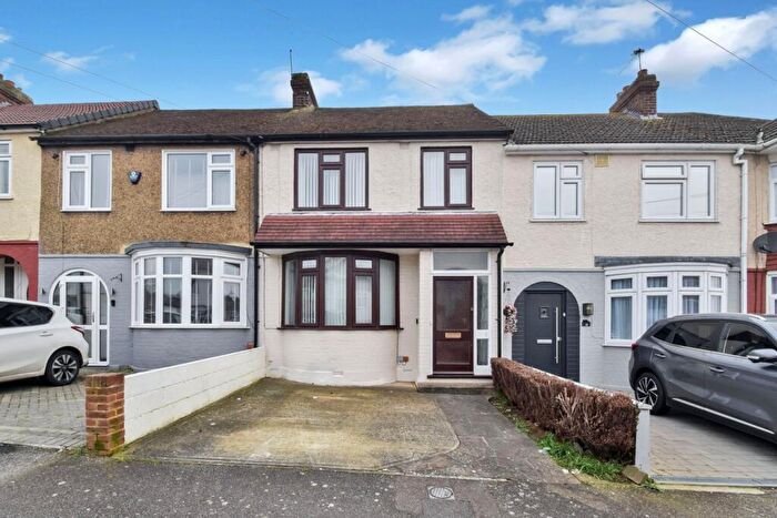 3 Bedroom Terraced House For Sale In Haig Avenue, Rochester, ME1