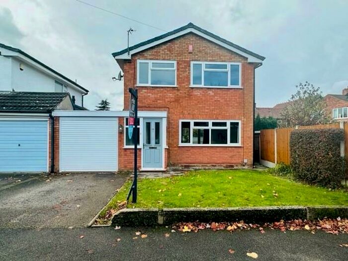 3 Bedroom House To Rent In Mayfield Road, Wylde Green, Sutton Coldfield, B73