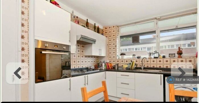 3 Bedroom Maisonette To Rent In Laxfield Court, London, E8