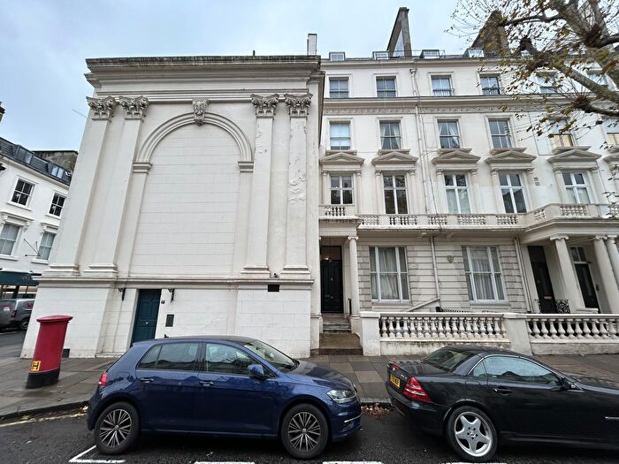 2 Bedroom Flat For Sale In Third Floor Flat, Warrington Crescent, Maida Vale, London, W9