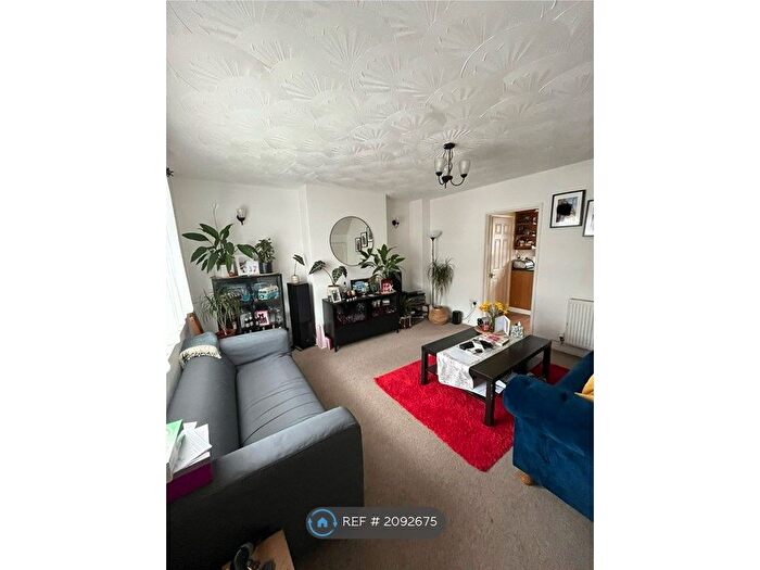 3 Bedroom Terraced House To Rent In Foxcroft Road, Bristol, BS5