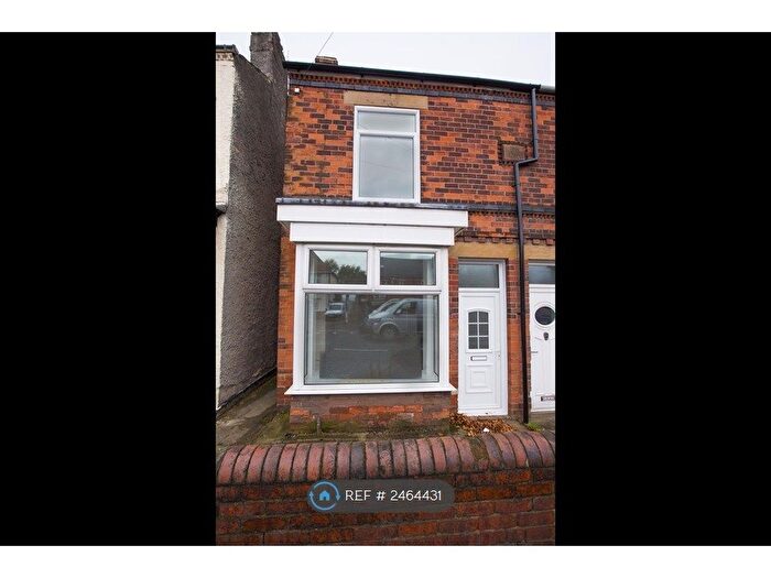 2 Bedroom Semi-Detached House To Rent In Derby Road, Chesterfield, S40