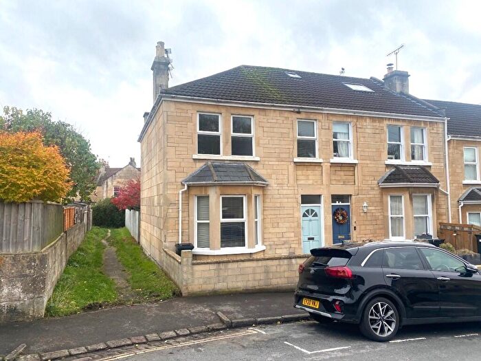 3 Bedroom End Of Terrace House For Sale In Lyme Road, Bath, Somerset, BA1