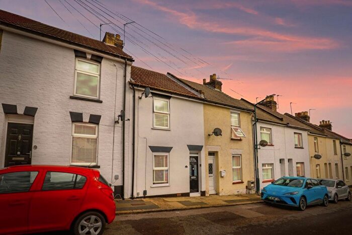 2 Bedroom Terraced House For Sale In Banning Street, Rochester, Kent, ME2