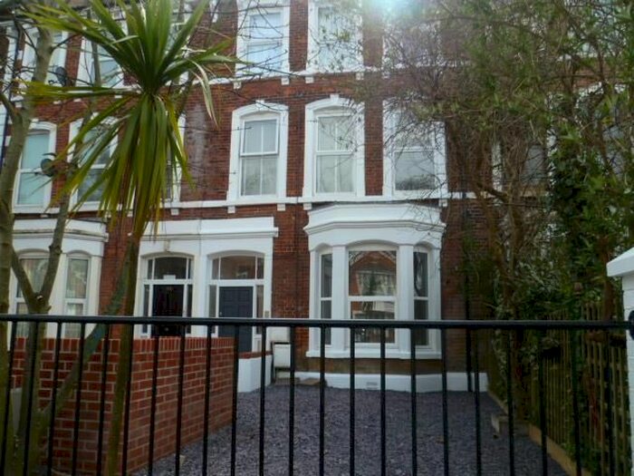 1 Bedroom Flat To Rent In Dorchester Road, Weymouth, DT4