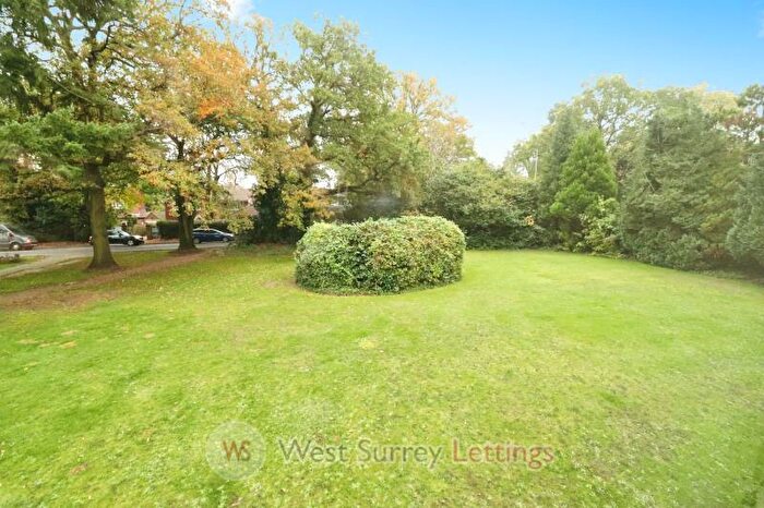 2 Bedroom Flat To Rent In Brantwood Gardens, West Byfleet, KT14