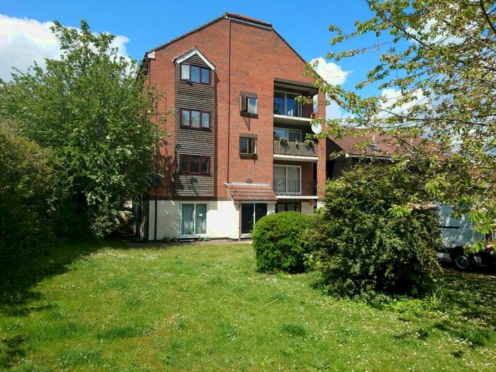 1 Bedroom Apartment To Rent In Springvale, Maidstone, ME16