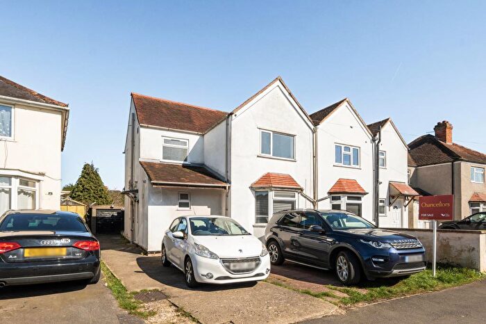 4 Bedroom Semi Detached House For Sale In Dene Road, Headington, OX3