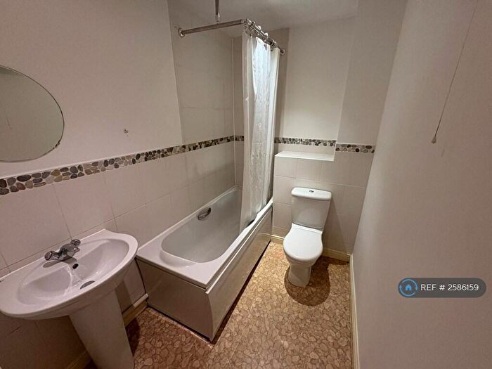 2 Bedroom Flat To Rent In Woodston, Peterborough, PE2