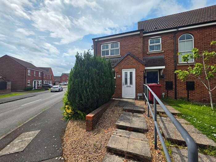 2 Bedroom End Of Terrace House To Rent In Heron Gate, Scunthorpe, DN16