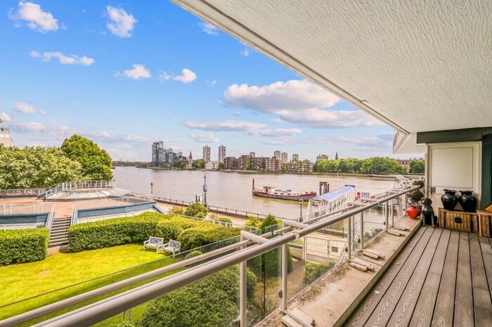 2 Bedroom Flat For Sale In Chelsea Crescent, Chelsea Harbour, London, SW10