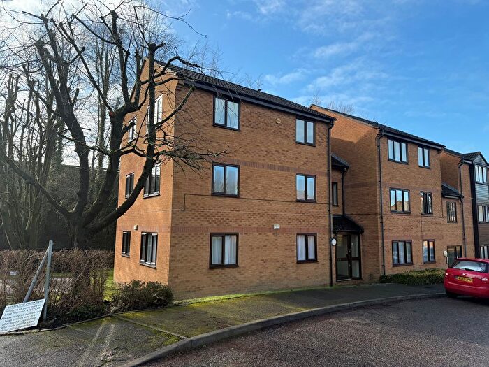 1 Bedroom Flat To Rent In Knaves Hollow, Wooburn Moor, HP10