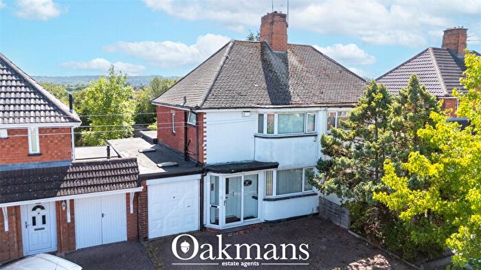 3 Bedroom Semi-Detached House For Sale In Park View Road, Birmingham, West Midlands, B31
