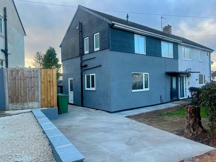 3 Bedroom Semi-Detached House To Rent In Kendal Close, Worksop, S81