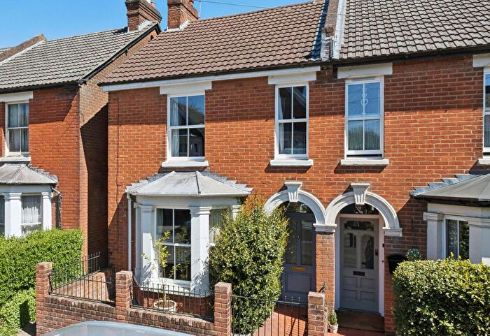 3 Bedroom Semi-Detached House For Sale In Hulse Road, Salisbury, SP1