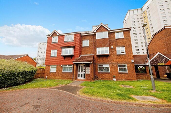 2 Bedroom Flat To Rent In The Strand, Sunderland, Tyne And Wear, SR3