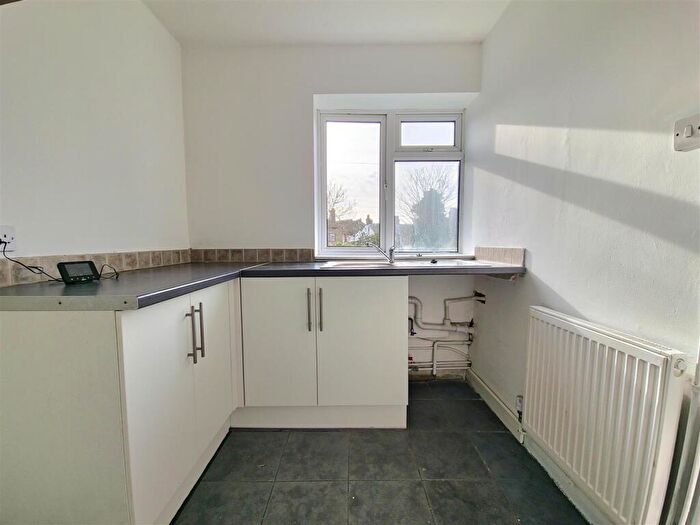 2 Bedroom Apartment To Rent In Woodford Court, Birchington, CT7