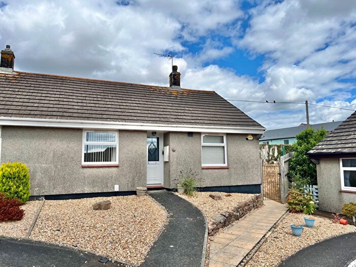 2 Bedroom Semi Detached Bungalow For Sale In Brooking Way, Saltash, PL12