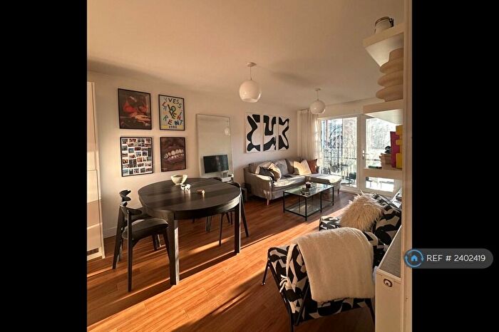 1 Bedroom Flat To Rent In Wave Court, Romford, RM7