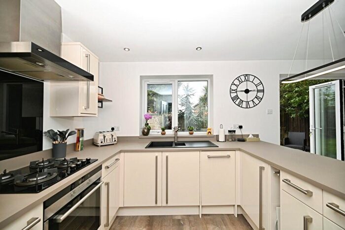4 Bedroom Detached House For Sale In Buccleuch Close, Dunchurch, Rugby, CV22