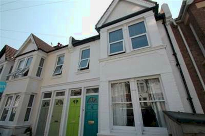 2 Bedroom Flat To Rent In Loder Road, BN1