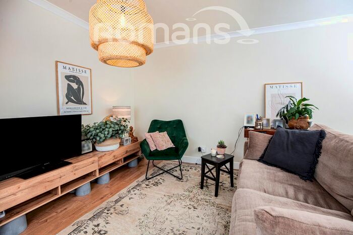 2 Bedroom Flat To Rent In Gloucester Road, Larkhall, Bath, BA1