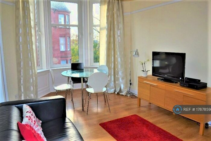 2 Bedroom Flat To Rent In Garrioch Crescent, Glasgow, G20