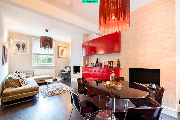 3 Bedroom Terraced House For Sale In Derbyshire Street, London, E2