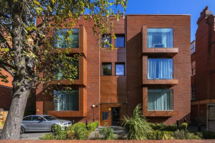 3 Bedroom Flat To Rent In Viridium Apartment Hampstead, NW3