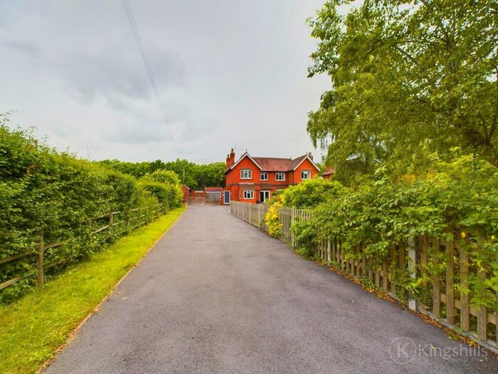 3 Bedroom Semi-Detached House To Rent In Railway Cottage, Approach Road, Taplow, Maidenhead, Berkshire, SL6