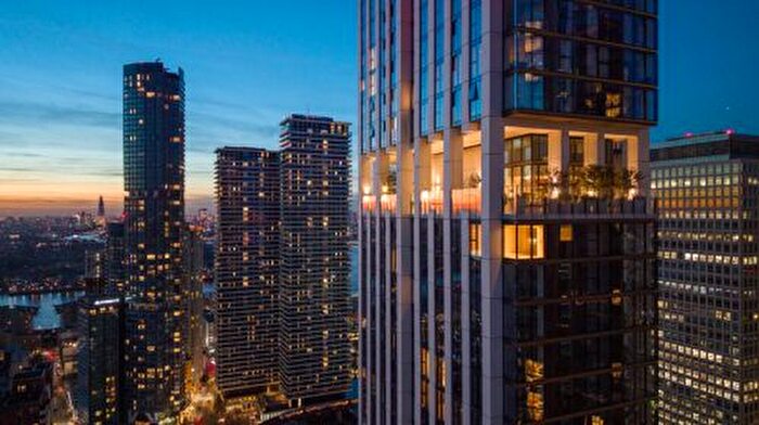 1 Bedroom Flat For Sale In South Quay Plaza, Canary Wharf, E14