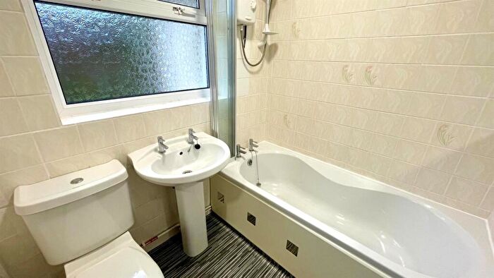 2 Bedroom Semi-Detached Bungalow For Sale In Church Close, Penrhyn Bay, Llandudno, LL30