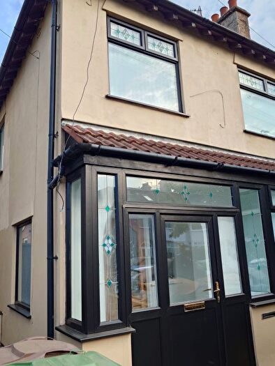 3 Bedroom Semi-detached House To Rent In Seafield Avenue, Liverpool, L23