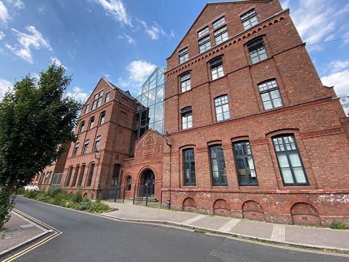 1 Bedroom Apartment To Rent In Model Lodging House, Bloom Street, M3