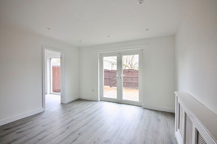 3 Bedroom Terraced House To Rent In The Glen, Palacefields, WA7