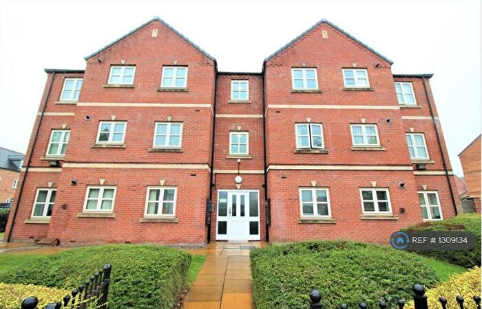 2 Bedroom Flat To Rent In West Green Avenue, Barnsley, S71