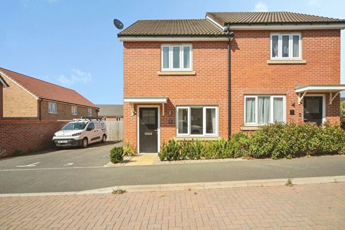 2 Bedroom Semi Detached House For Sale In Muntjac Gardens, Stowmarket, Suffolk, IP14