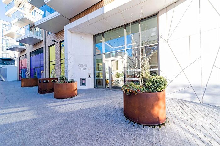 2 Bedroom Flat For Sale In Chapman House, Filmwork Walk, London, W5