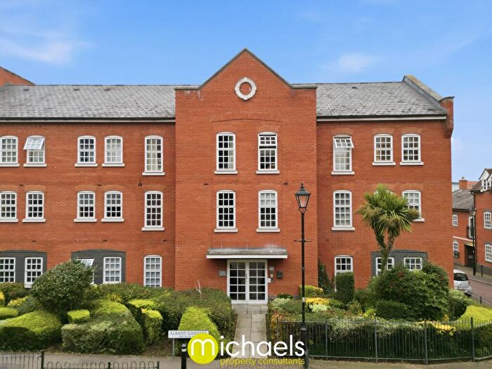 2 Bedroom Apartment For Sale In Albany Gardens, Colchester, CO2