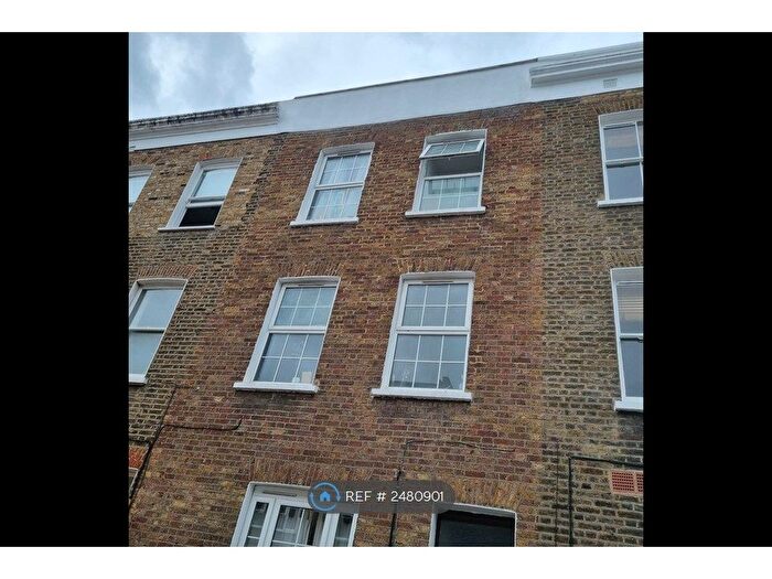 3 Bedroom Flat To Rent In Allen Road, London, N16