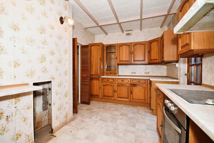 3 Bedroom Bungalow For Sale In Greaves Lane, Stannington, Sheffield, South Yorkshire, S6