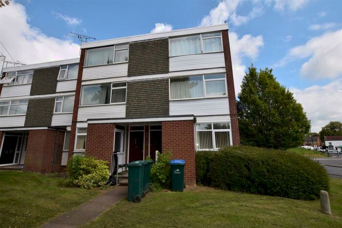 2 Bedroom Ground Flat To Rent In Beckbury Road, Walsgrave, Coventry, CV2