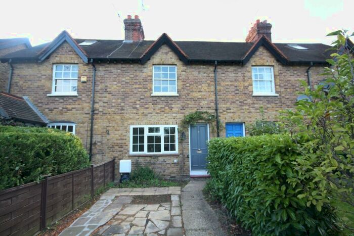 2 Bedroom Cottage To Rent In Bells Hill, Stoke Poges, Slough, SL2