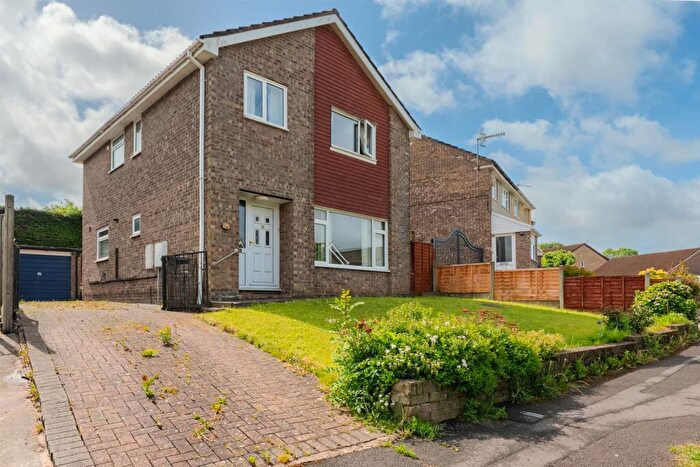 4 Bedroom Detached House For Sale In Poplar Avenue, New Inn, Pontypool, NP4