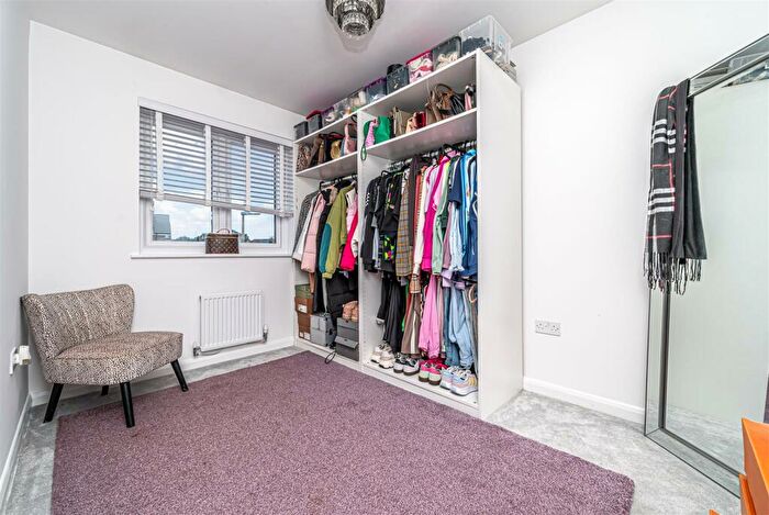 4 Bedroom Detached House For Sale In Macpherson Avenue, Dunfermline, KY11