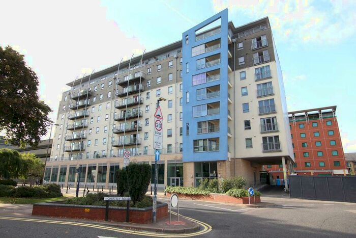 2 Bedroom Apartment To Rent In Woking, GU21
